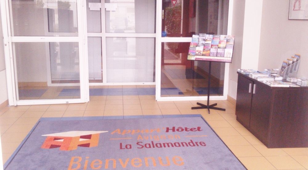 Kosy Appart'Hotels - La Salamandre Aviñón Exterior foto